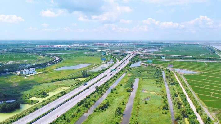 京哈高速公路长春至拉林河段改扩建工程陶赖昭松花江特大桥河段航道整治工程